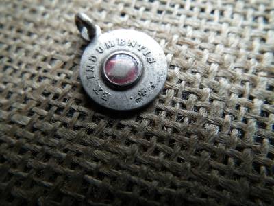 Ezüst medál ! Sanctus Pius X , Ex Indumentis ! 800/1000 