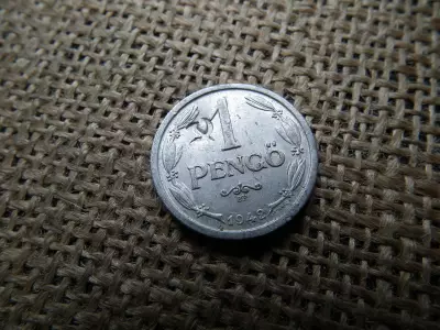 1 pengő 1942 , Sarló kalapács   ellenjeggyel 