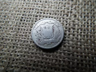 Dominika , 5 centavos 1951