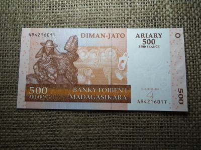 Madagaszkár 500 ariary 2004 UNC , C1