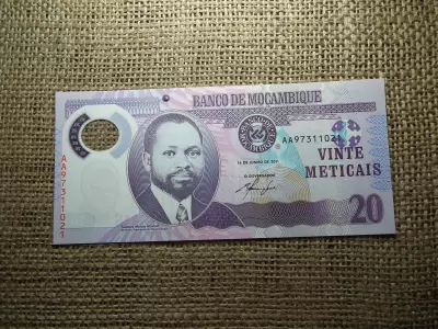Mozambik 20 meticais 2011 UNC , C1