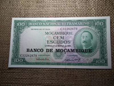 Mozambik 100 escudos 1961  UNC , Banco de Moçambique Overprint , C1