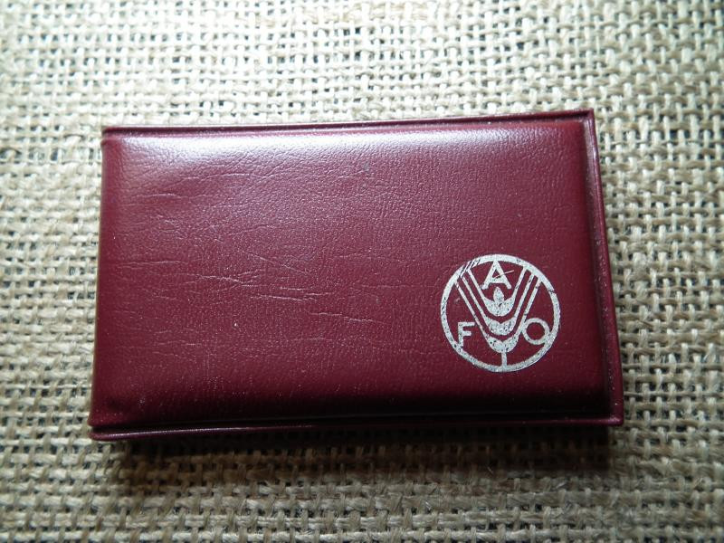 Műbőrtokos FAO 10, 5 forint és 20 fillér, 1983