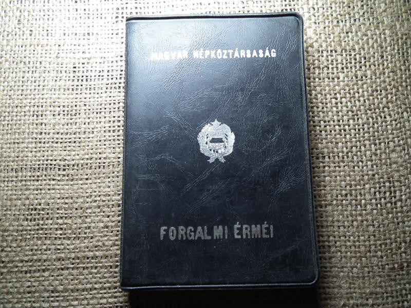 Műbőrtokos Fóliás Forgalmi Sor, 1973