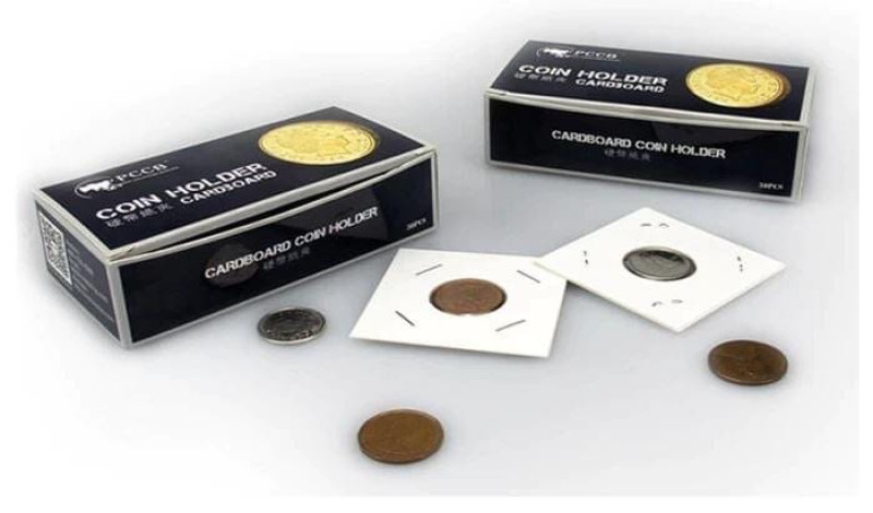 Tűzőkapcsos érmetartó karton 17,5 mm-es átlátszó ablakkal 50x50 mm-es alapon ár/ doboz ( 50 db )