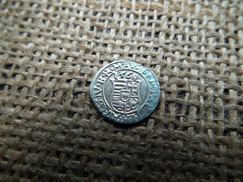 I. Miksa ezüst dénár 1568 KB , Körmöcbánya , denár