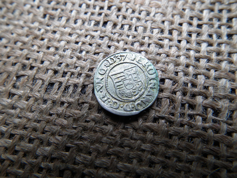 I. Ferdinánd ezüst dénár 1537 KB , Körmöcbánya , denár