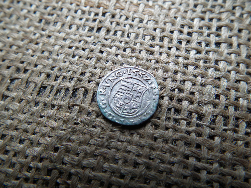 I. Ferdinánd ezüst dénár 1552 KB , Körmöcbánya , denár