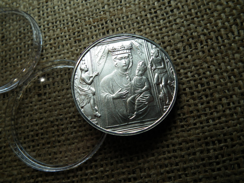 Hajdu építőipari és kereskedelmi kft , érem jelzett 925/1000 ezüst ( 1 uncia szín ) 2. 