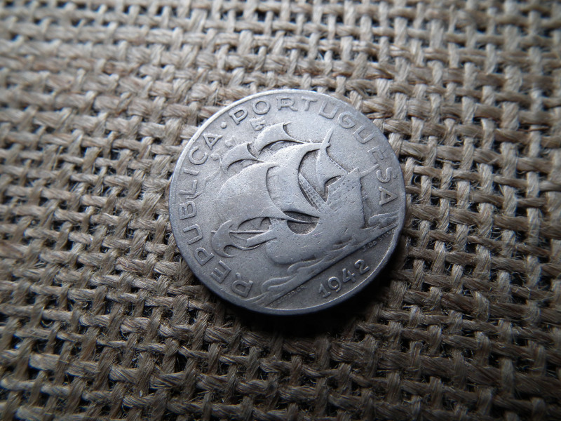 Portugália ezüst 5 escudos 1942 , escudo 