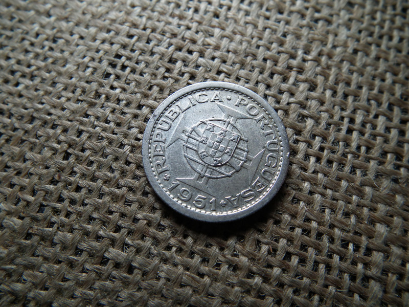 São Tomé és Príncipe , Afrika , ezüst  5 escudos 1951 