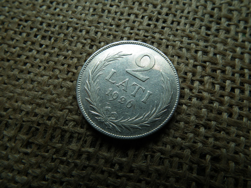 Ezüst 2 lati 1926 , Lettország 