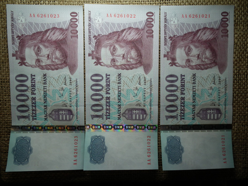10000 forint 2007 AA , hajtatlan , a UNC - FX 3 db sorszámkövető 