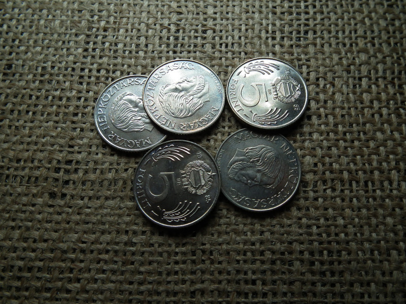 5 forint 1985 ritka , rolniból , ár / db 