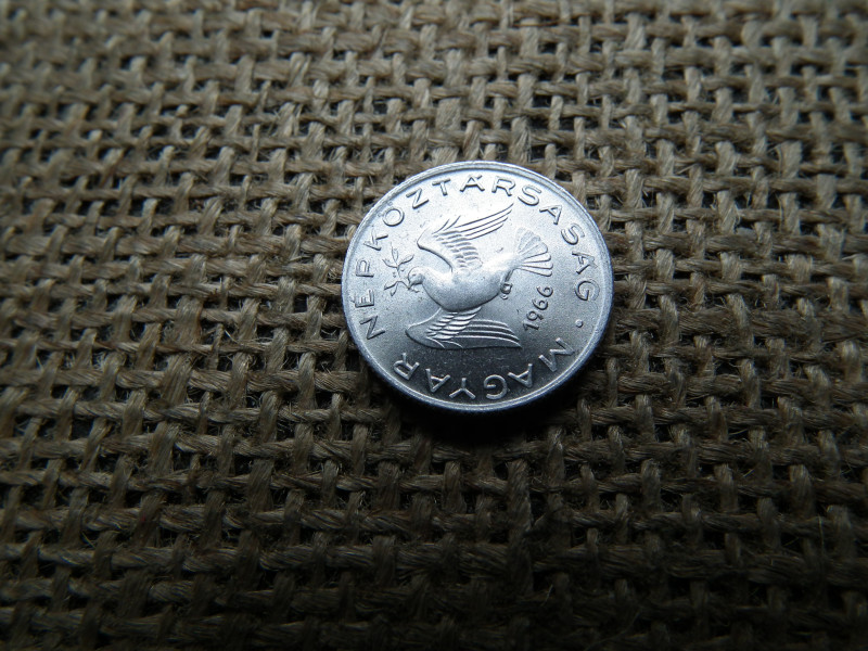 10 fillér 1966 , extra