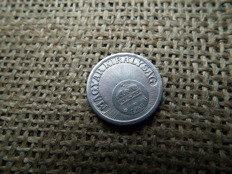 10 fillér 1942 , vas  