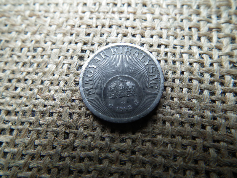 10 fillér 1942 , vas  , sherardírozott 