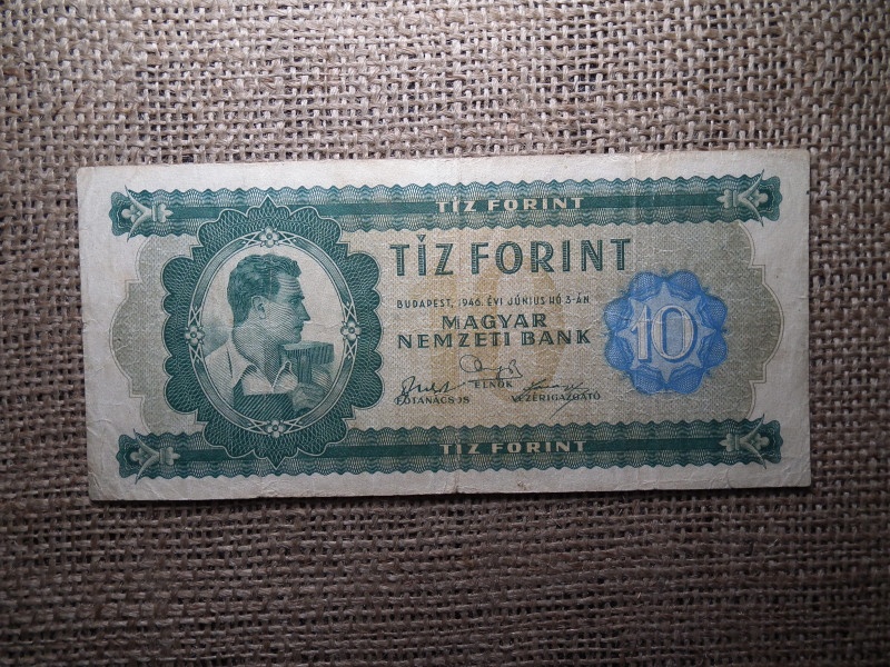 10 forint 1946 , nagyon szép , eredeti tartás ! Ritka 