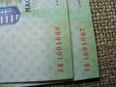 200 forintos bankjegy, 2005, sorszámkövető pár