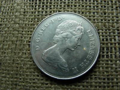 25 New Pence 1981, II. Erzsébet esküvője