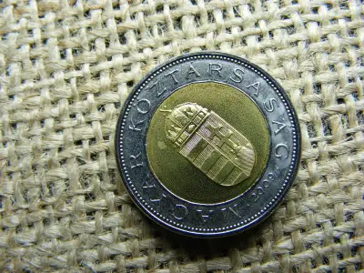 100 forintos érme, 2009, bicolor, BU