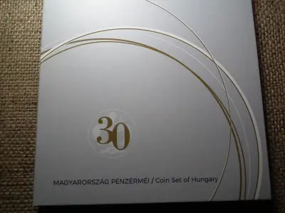 Dísztokos Forgalmi Sor, 2022, BU