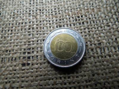 Kossuth 100 forint, 2002, verőtőcsorbulás, anyagtöbblet