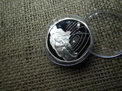 Ezüst 2000 forint 1999 PP ,Gondolkodó 