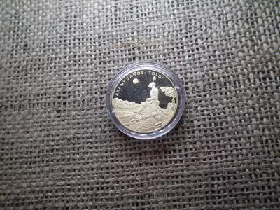 200 forint 2001 PP , Toldi , ( kapszula karcos csak ! ) 