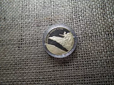 200 forint 2001 PP , János Vitéz , ( kapszula karcos csak ! ) 