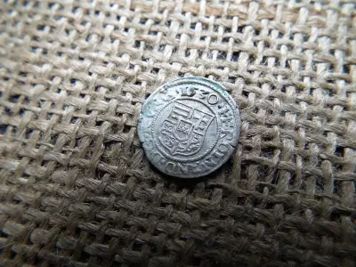 I. Ferdinánd ezüst dénár 1530 KB , Körmöcbánya , denár