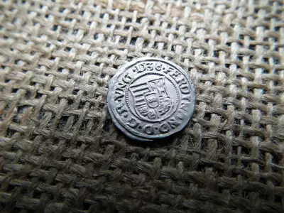 I. Ferdinánd ezüst dénár 1538 KB , Körmöcbánya , denár
