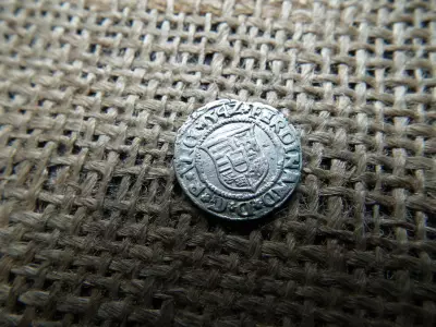I. Ferdinánd ezüst dénár 1542 KB , Körmöcbánya , denár