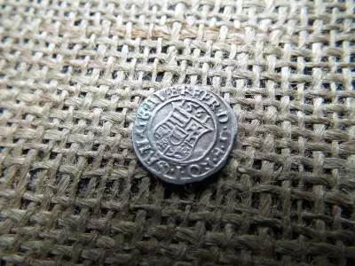 I. Ferdinánd ezüst dénár 1556 KB , Körmöcbánya , denár