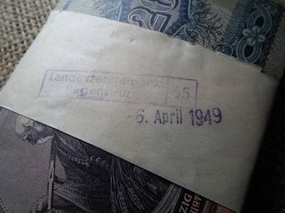 20 pengő 1941 , 50 db , 1 köteg ! Eredeti német , banki kötegelő , 1945 április ! Nagyon szép darabok is ! 