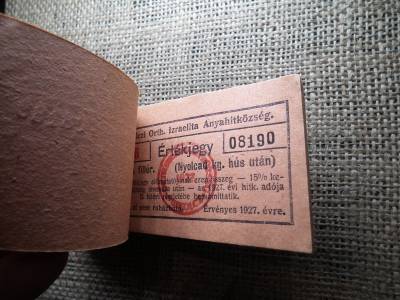  Miskolc , Miskolczi Ortodox Izraelita Hitközség ! Értékjegy 1 1/2 fillér 1927 , 1/8 kg hús , Orth. ! Ritka köteg ! 08107-08200! 94 db sorszámkövető ! 