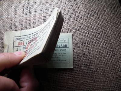 Miskolc , Miskolczi Ortodox Izraelita Hitközség ! Értékjegy 1 1/2 fillér 1929 , 1/8 kg hús , Orth. ! Ritka teljes köteg ! 100 db sorszámkövető !