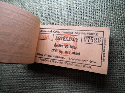 Miskolc , Miskolczi Ortodox Izraelita Anyahitközség ! Értékjegy 6 fillér 1937 , 1/2 kg hús , Orth. ! Ritka teljes köteg ! 100 db sorszámkövető !