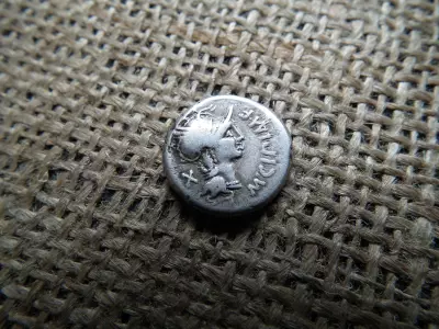Római Köztársaság , Manius Cipius , Denarius ( Kr. e. 115-114  ) dénár , Róma 