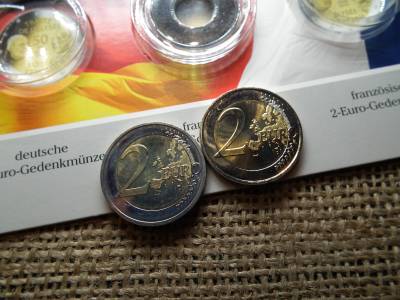 Németország 2 euró 2013 , 50 Éves az Élysée Szerződés , bliszter ! 2 db emlék 2 euro 2013 D és RF ! Német és Francia  ! Arany nélküli 