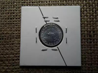 10 fillér 1988 , verdehibás , elfordult , ritka 