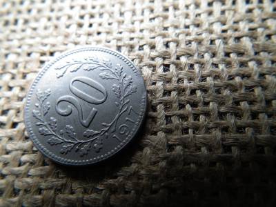 20 heller 1917 ,  verdehibás , kicsípett lapka 