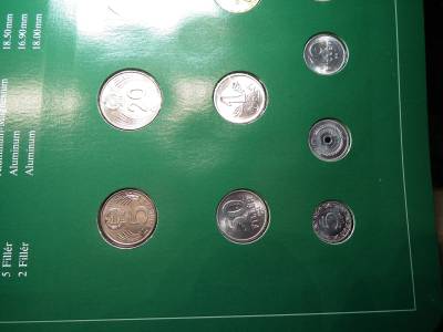 FORINT ÉRMÉS SOR  ( COIN SET OF ALL NATIONS HUNGARY ) Vegyes évjáratú érmékkel. (10 db) Pecsét: H4H 1995 ( " Franklin Mint " külföldi kiadás)