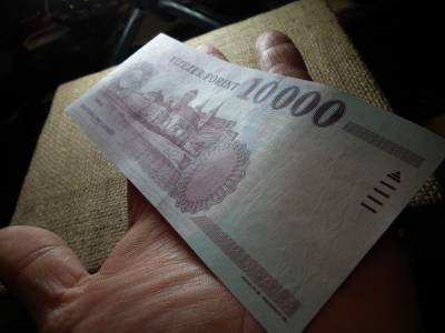 10000 forint 2007 AA , hajtatlan , a UNC - FX 
