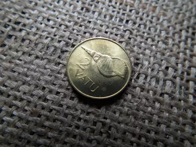 Vanuatu 2 vatu 1983 , verdefényes 