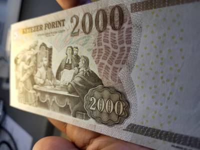 2000 forint 2013 CC UNC