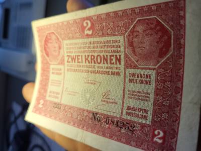 2 korona 1917 , nagyon szép , 7000 fölötti , ritka ! 
