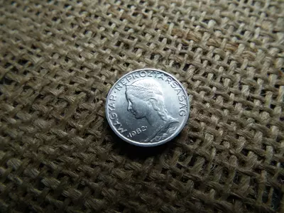 5 fillér 1982