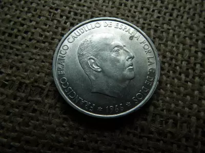 Spanyolország , ezüst 100 Pesetas 1966 , ptas  – Francisco Franco