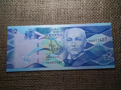 Barbados 2 dollars 2013 UNC , B1